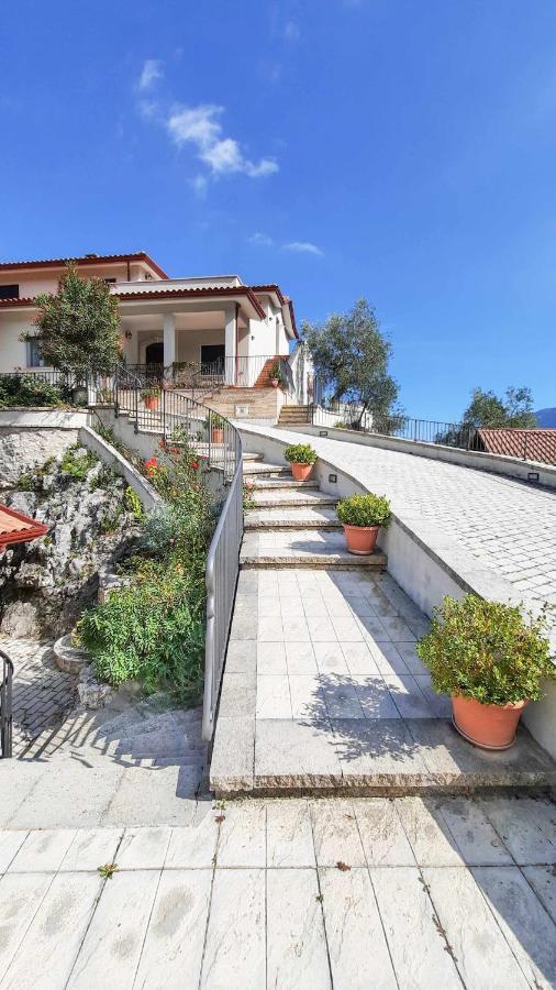 Casa Elisabetta Shortlets Apartment Caposele Exterior foto